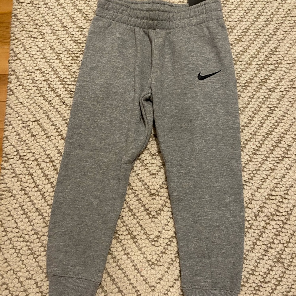Nike boys sweatpants